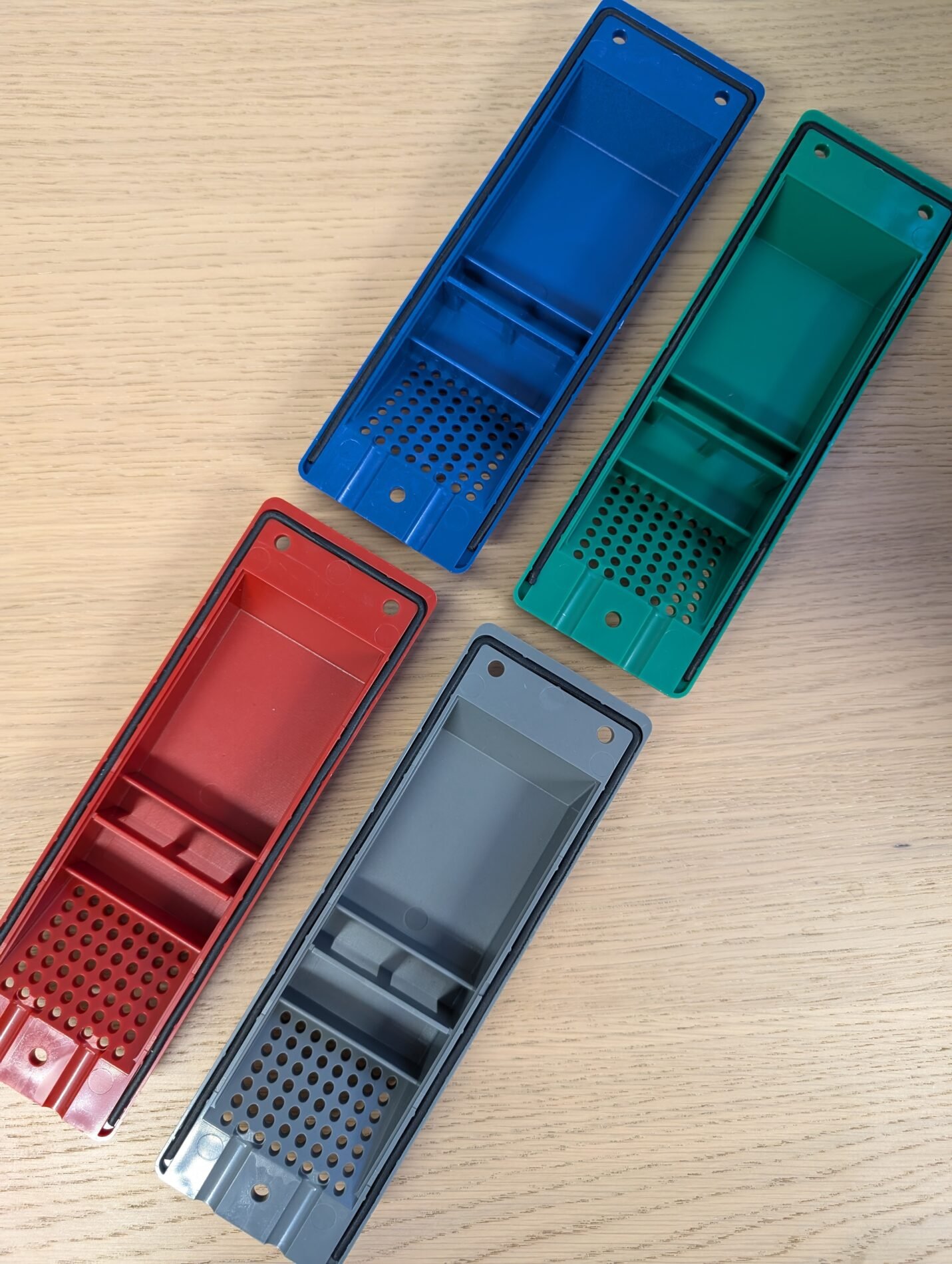 Coperchi di aerazione per contenitori - immagini 4